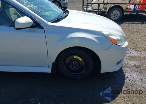 2012 Subaru Legacy 2.5I Limited z USA, uszkodzony, nr VIN 4S3BMBJ68C3011178